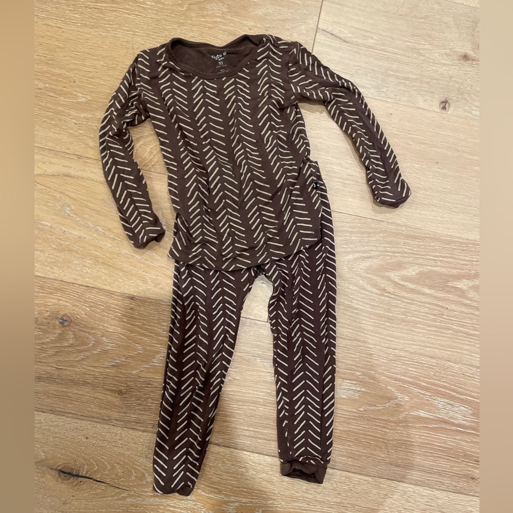 Kyte Baby Espresso Herringbone Pajamas 3T